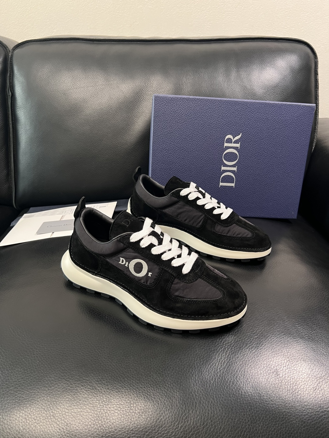 Dior 顶级工艺品 迪奥  专柜同步 原厂配置，意大利进口原版牛皮面料，透气舒适进口水染牛里垫，鞋底：