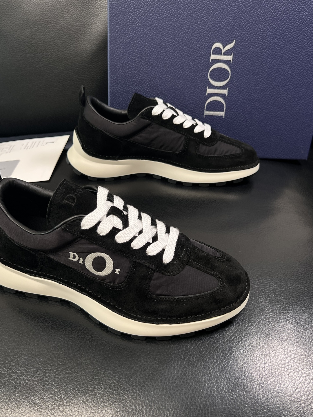 Dior 顶级工艺品 迪奥  专柜同步 原厂配置，意大利进口原版牛皮面料，透气舒适进口水染牛里垫，鞋底：