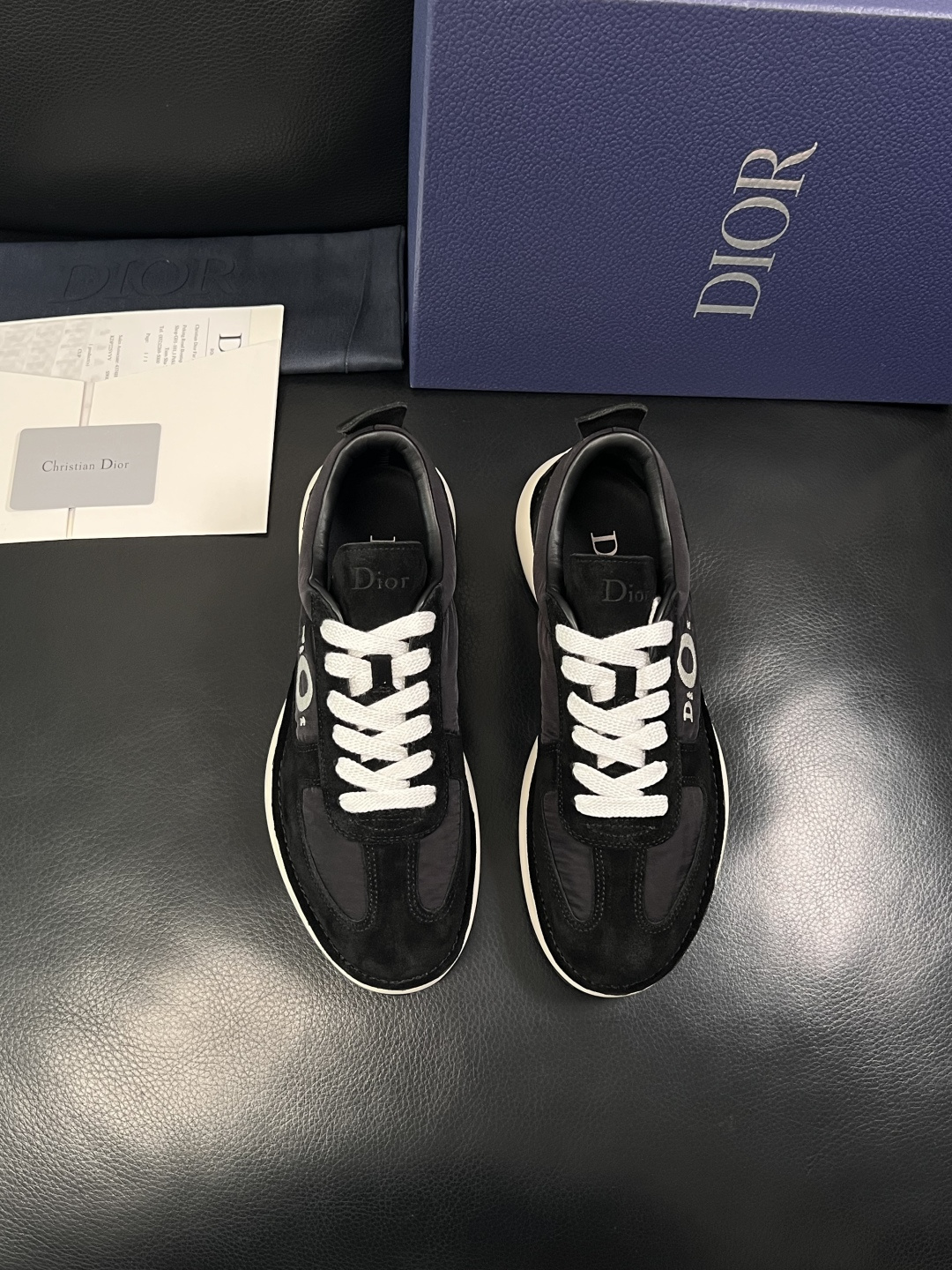 Dior 顶级工艺品 迪奥  专柜同步 原厂配置，意大利进口原版牛皮面料，透气舒适进口水染牛里垫，鞋底：