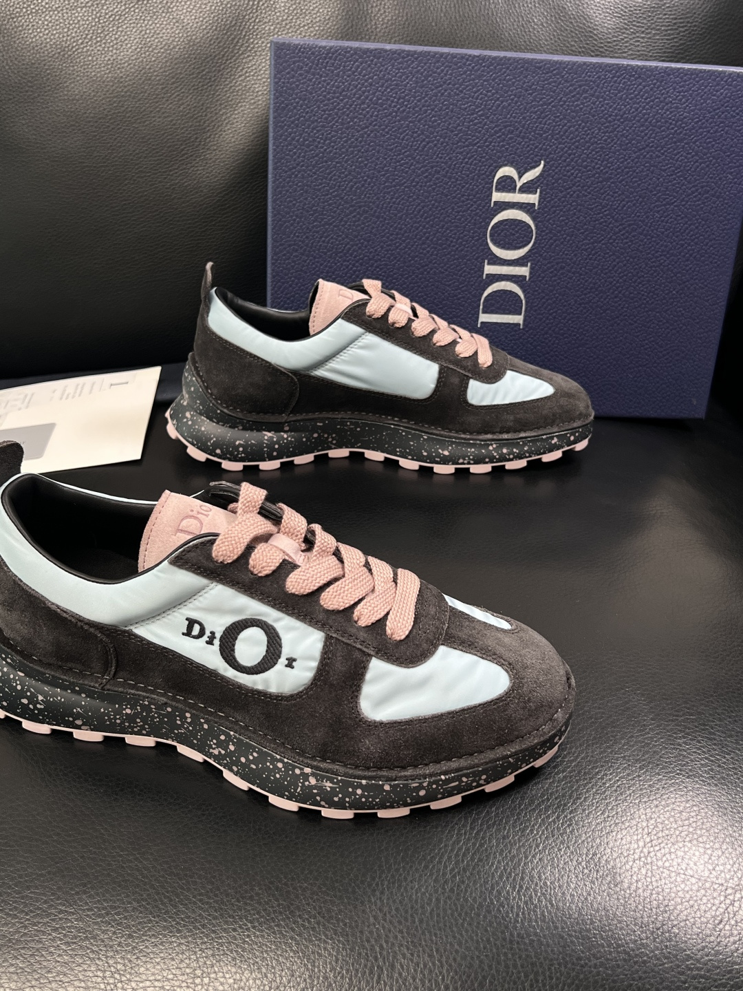 Dior 顶级工艺品 迪奥  专柜同步 原厂配置，意大利进口原版牛皮面料，透气舒适进口水染牛里垫，鞋底：