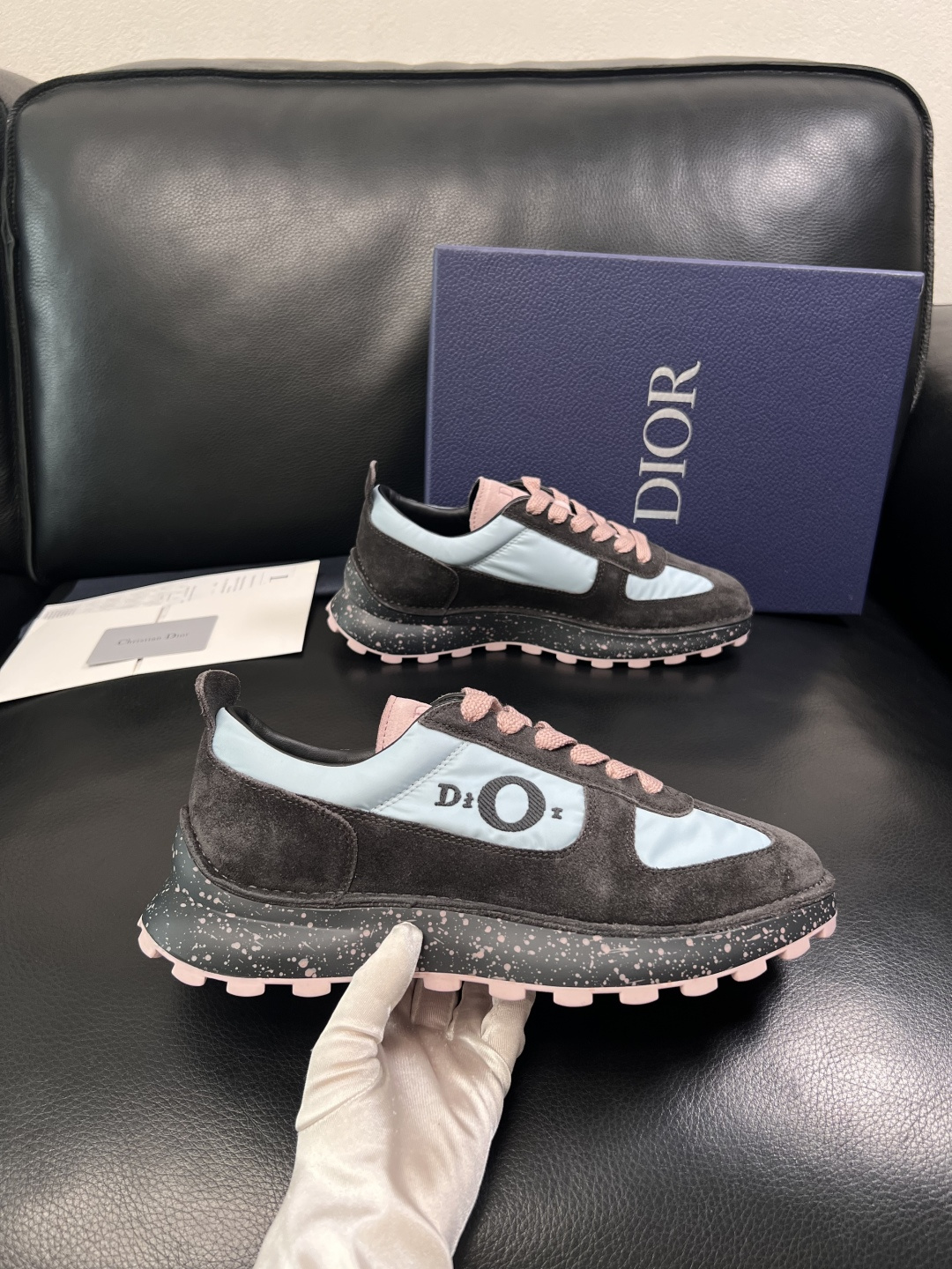 Dior 顶级工艺品 迪奥  专柜同步 原厂配置，意大利进口原版牛皮面料，透气舒适进口水染牛里垫，鞋底：