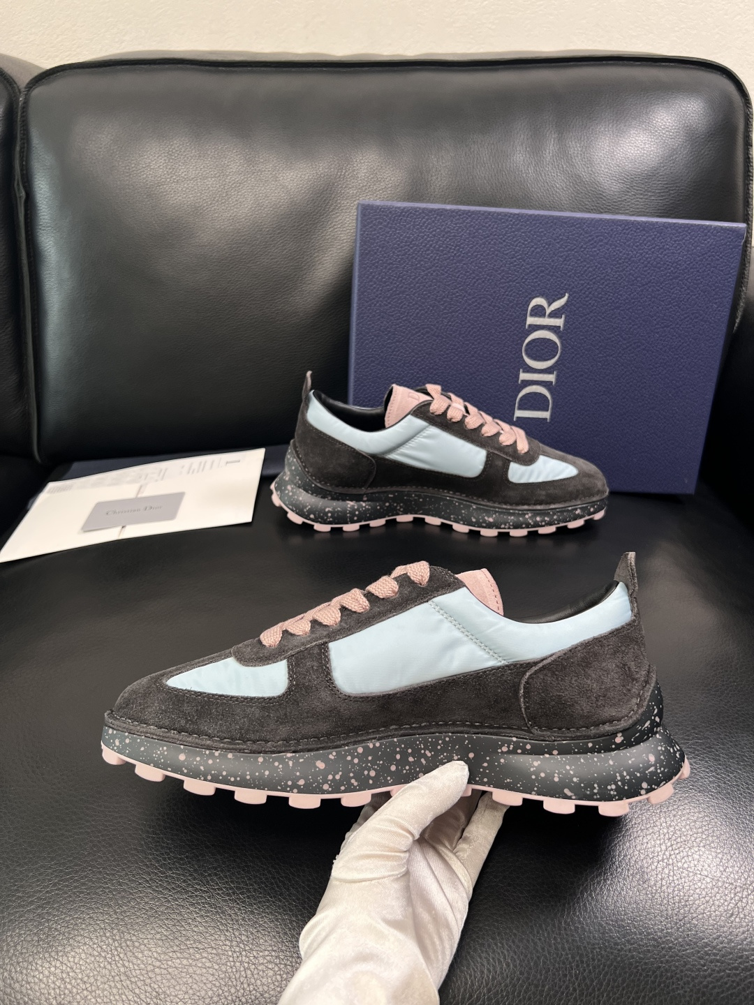 Dior 顶级工艺品 迪奥  专柜同步 原厂配置，意大利进口原版牛皮面料，透气舒适进口水染牛里垫，鞋底：
