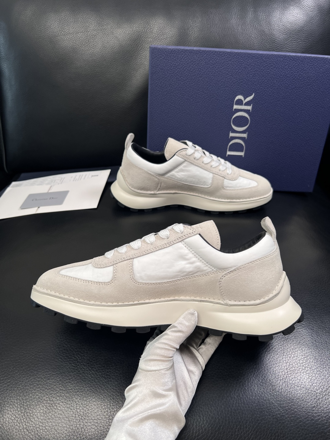 Dior 顶级工艺品 迪奥  专柜同步 原厂配置，意大利进口原版牛皮面料，透气舒适进口水染牛里垫，鞋底：
