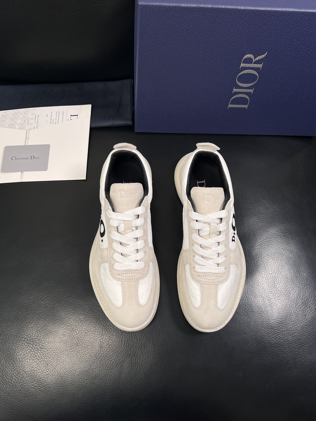 Dior 顶级工艺品 迪奥  专柜同步 原厂配置，意大利进口原版牛皮面料，透气舒适进口水染牛里垫，鞋底：
