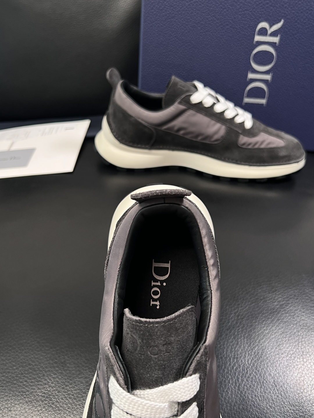 Dior 顶级工艺品 迪奥  专柜同步 原厂配置，意大利进口原版牛皮面料，透气舒适进口水染牛里垫，鞋底：