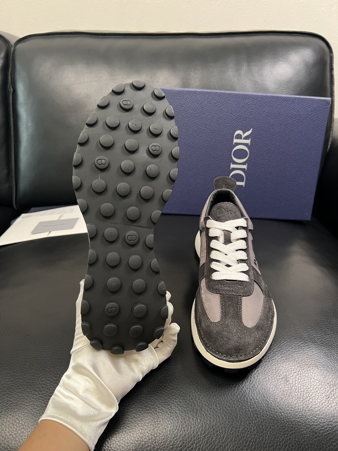 Dior 顶级工艺品 迪奥  专柜同步 原厂配置，意大利进口原版牛皮面料，透气舒适进口水染牛里垫，鞋底：