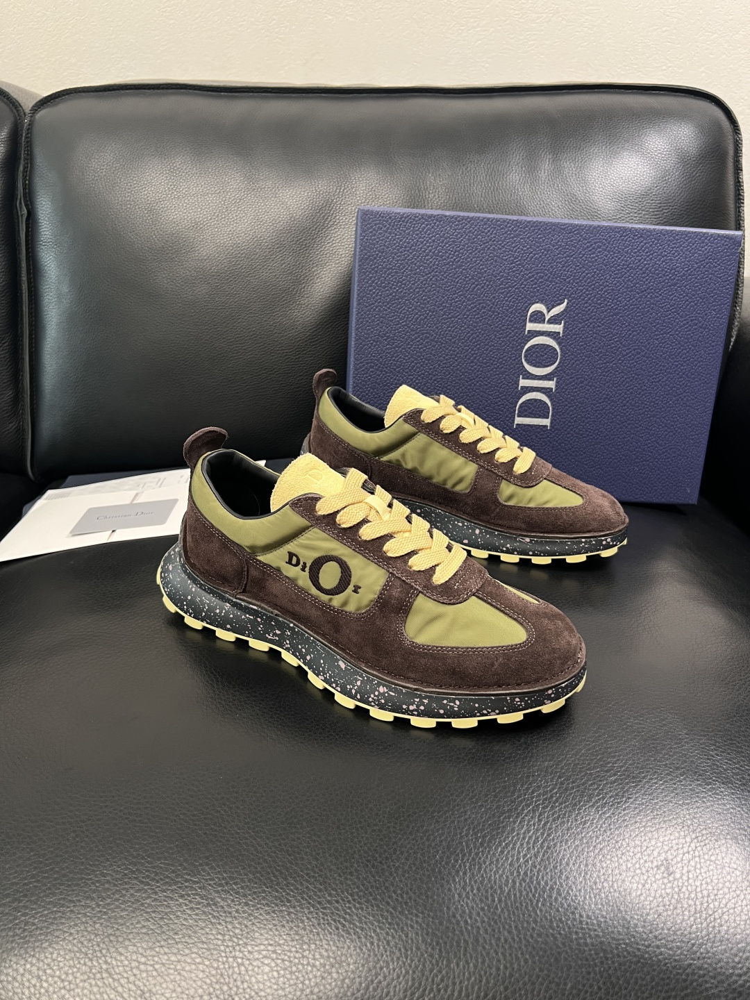 Dior 顶级工艺品 迪奥  专柜同步 原厂配置，意大利进口原版牛皮面料，透气舒适进口水染牛里垫，鞋底：