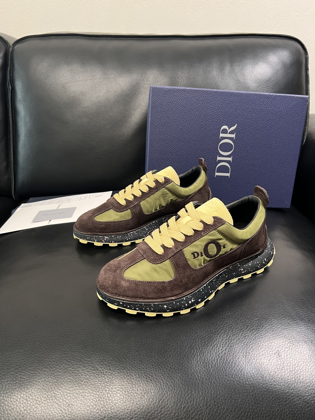 Dior 顶级工艺品 迪奥  专柜同步 原厂配置，意大利进口原版牛皮面料，透气舒适进口水染牛里垫，鞋底：