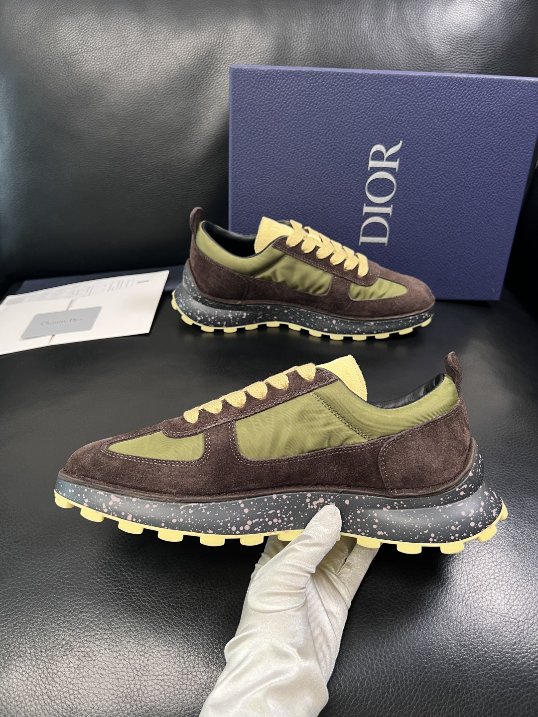 Dior 顶级工艺品 迪奥  专柜同步 原厂配置，意大利进口原版牛皮面料，透气舒适进口水染牛里垫，鞋底：