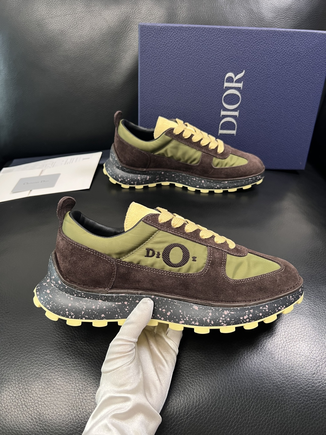 Dior 顶级工艺品 迪奥  专柜同步 原厂配置，意大利进口原版牛皮面料，透气舒适进口水染牛里垫，鞋底：