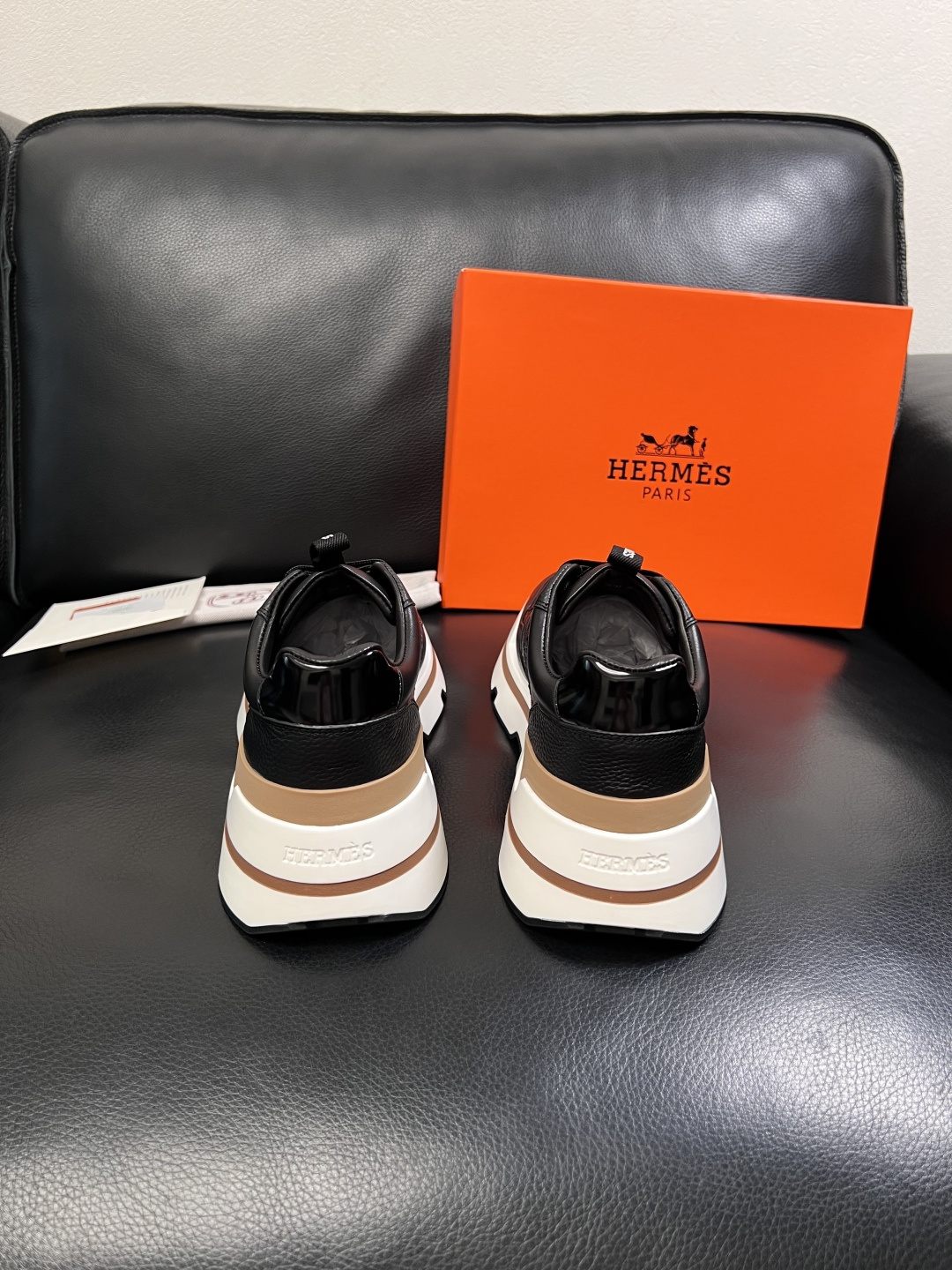 Hermes  高品质  顶级工艺品  爱马仕 专柜同步发售原厂配置，意大利进口原版牛皮面料，高品质拼接