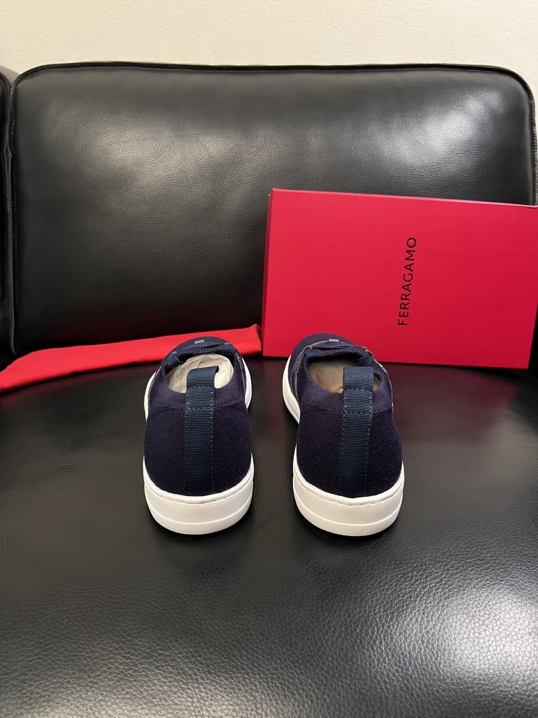 ⚠️只换码不退⚠️    Ferragamo  高品质   顶级工艺品  菲拉格慕  专柜新品同步，鞋面