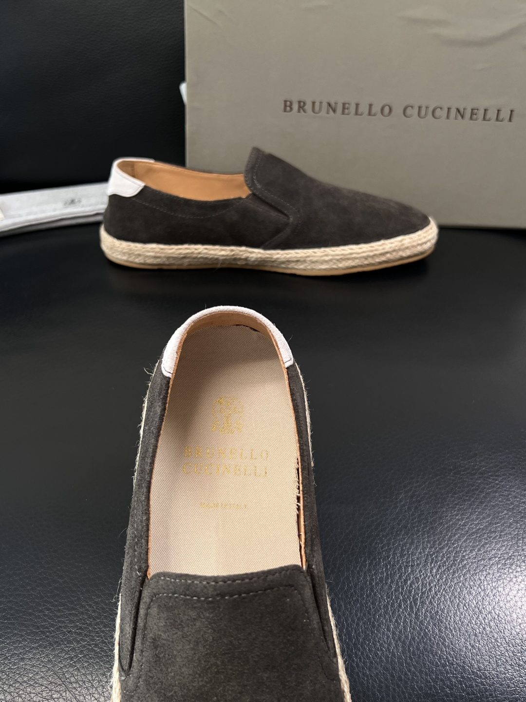 Brunello Cucinelli  高品质 顶级工艺品  BC  专柜同步原厂配置，意大利进口牛皮面