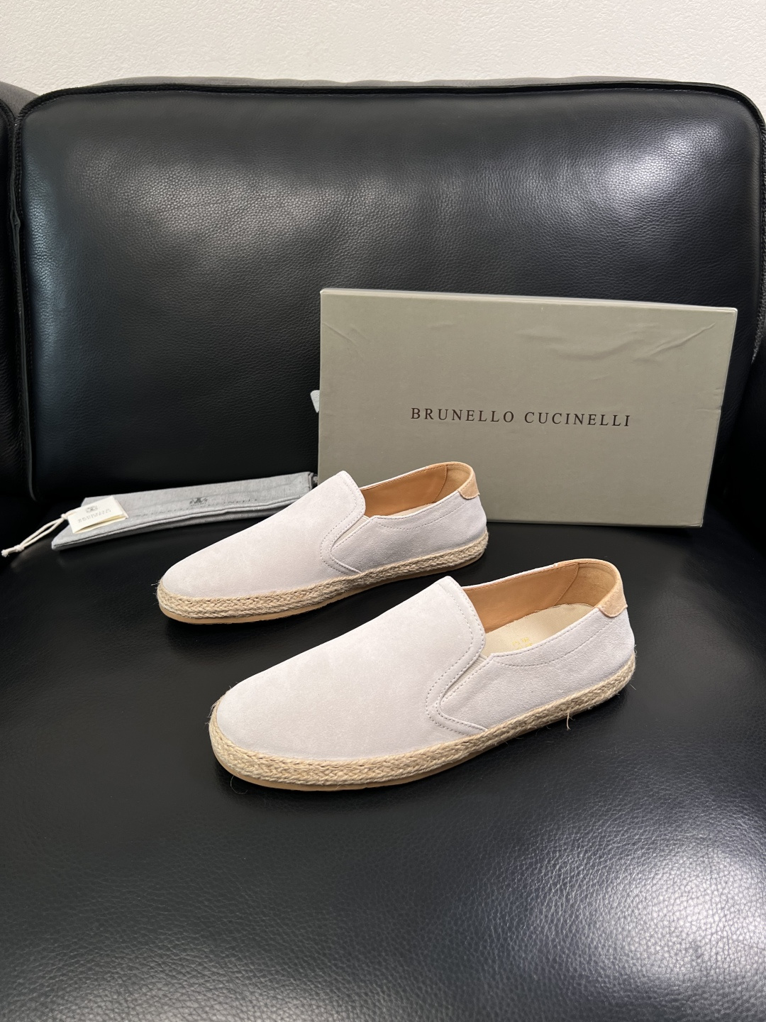 Brunello Cucinelli  高品质 顶级工艺品  BC  专柜同步原厂配置，意大利进口牛皮面