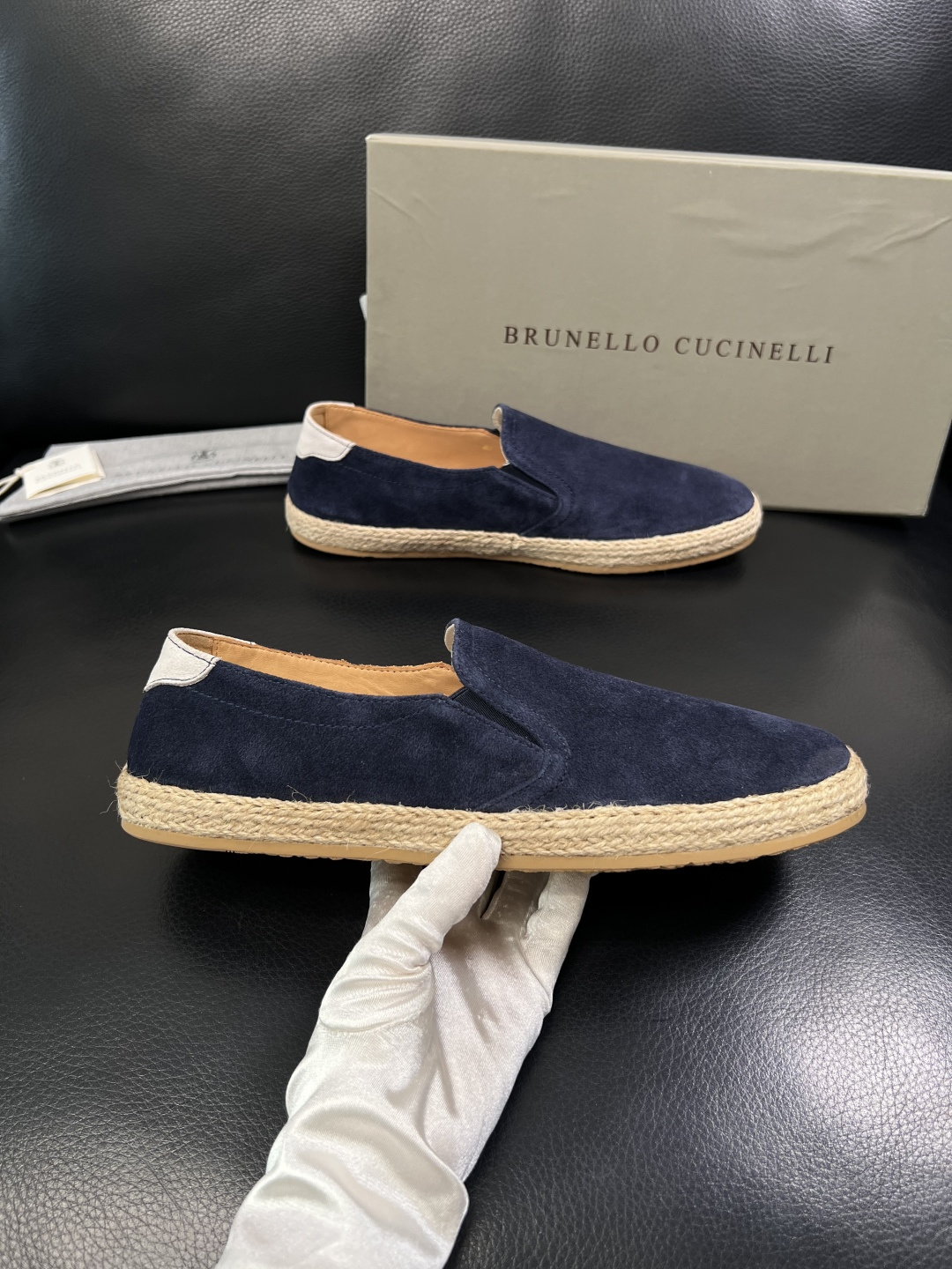 Brunello Cucinelli  高品质 顶级工艺品  BC  专柜同步原厂配置，意大利进口牛皮面