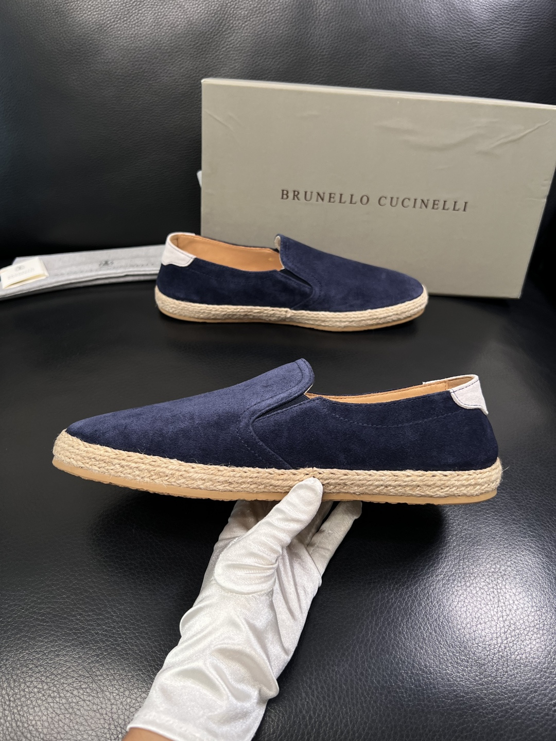 Brunello Cucinelli  高品质 顶级工艺品  BC  专柜同步原厂配置，意大利进口牛皮面