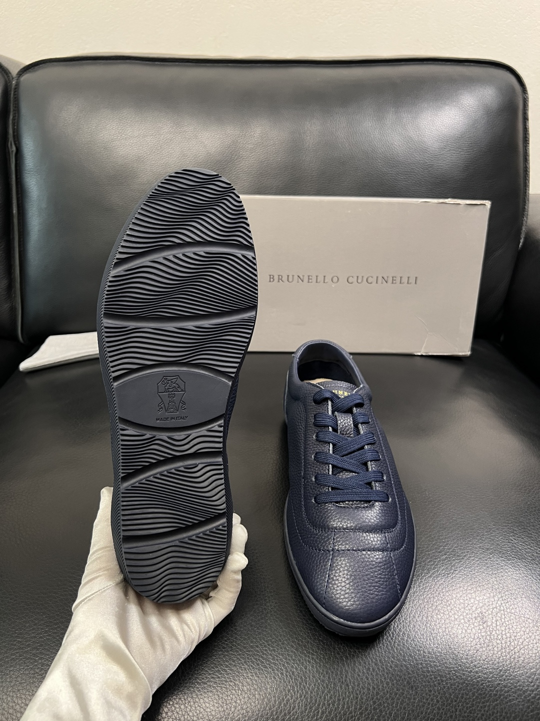 Brunello Cucinelli  高品质 顶级工艺品  BC  专柜同步原厂配置，意大利进口牛皮面