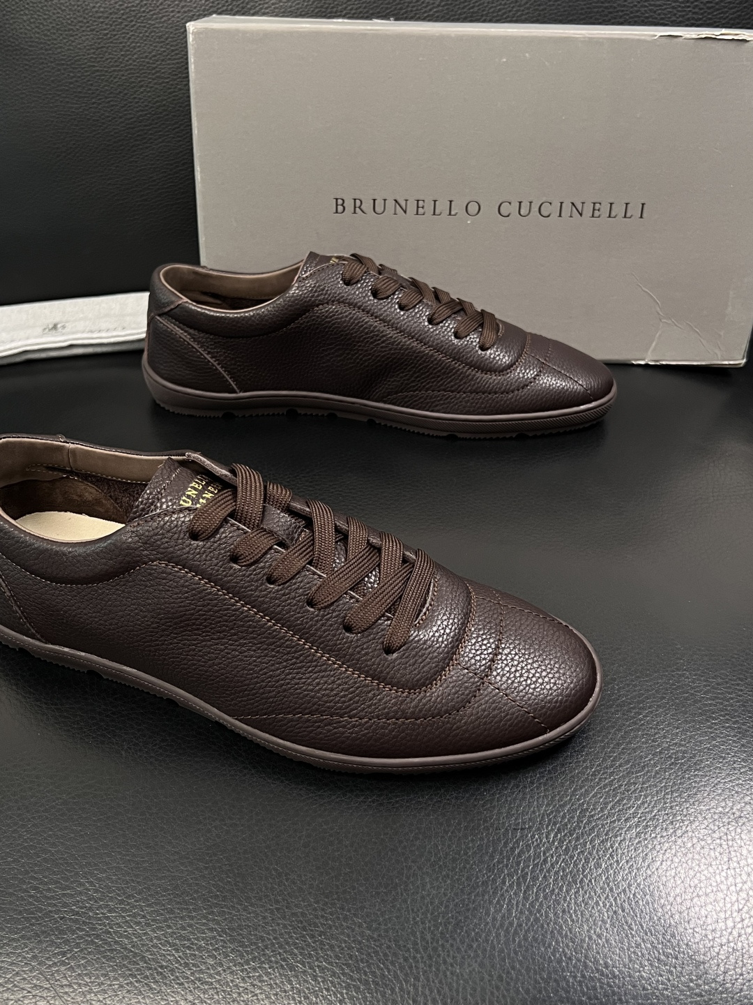 Brunello Cucinelli  高品质 顶级工艺品  BC  专柜同步原厂配置，意大利进口牛皮面