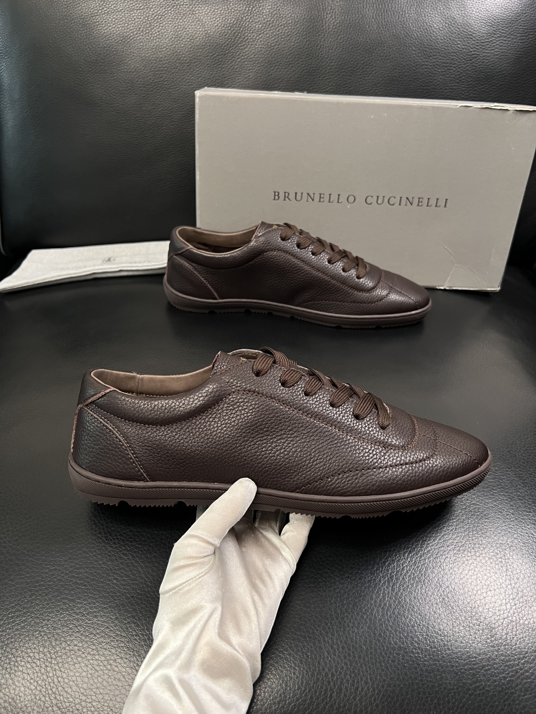 Brunello Cucinelli  高品质 顶级工艺品  BC  专柜同步原厂配置，意大利进口牛皮面