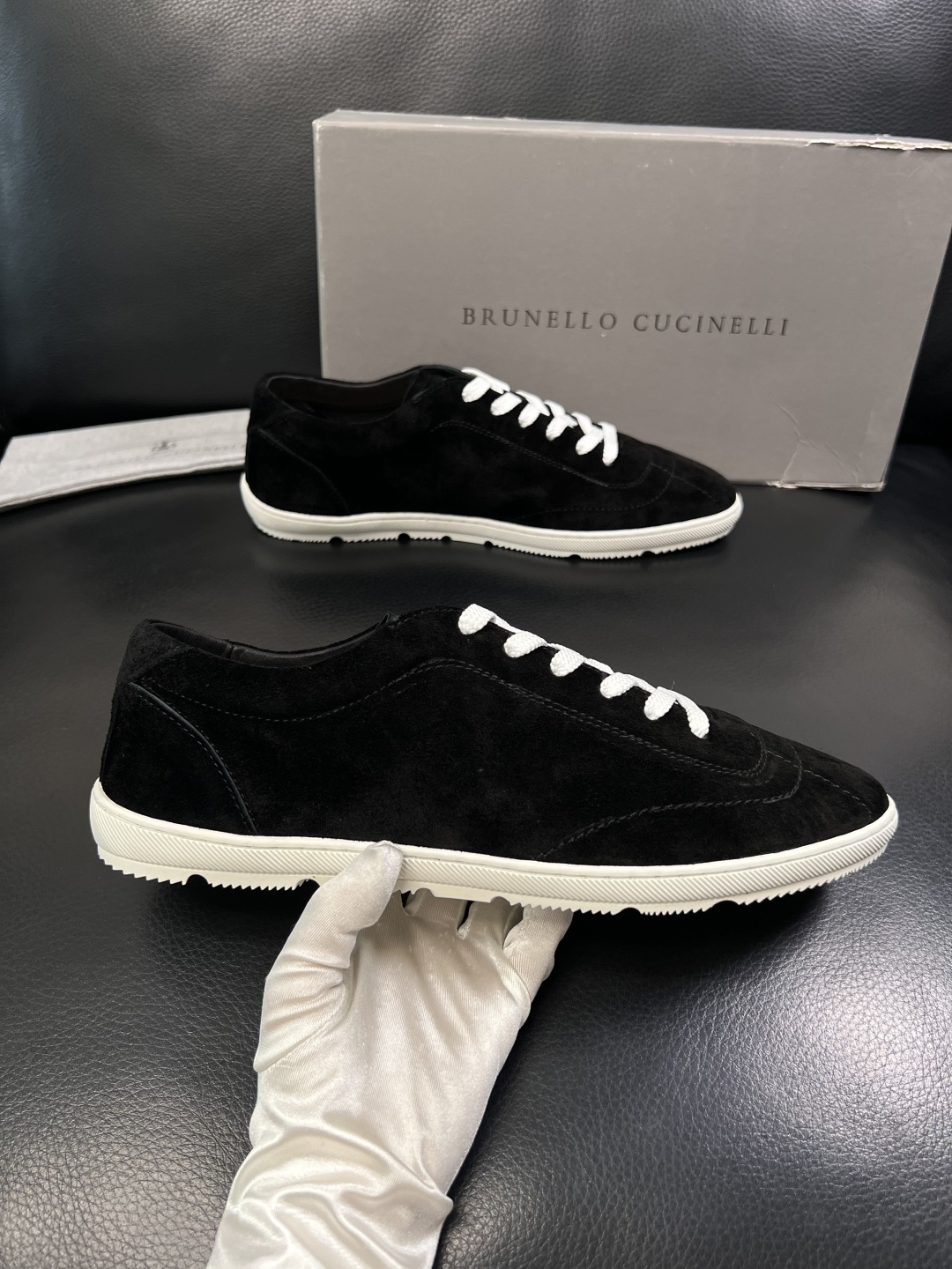 Brunello Cucinelli  高品质 顶级工艺品  BC  专柜同步原厂配置，意大利进口牛皮面
