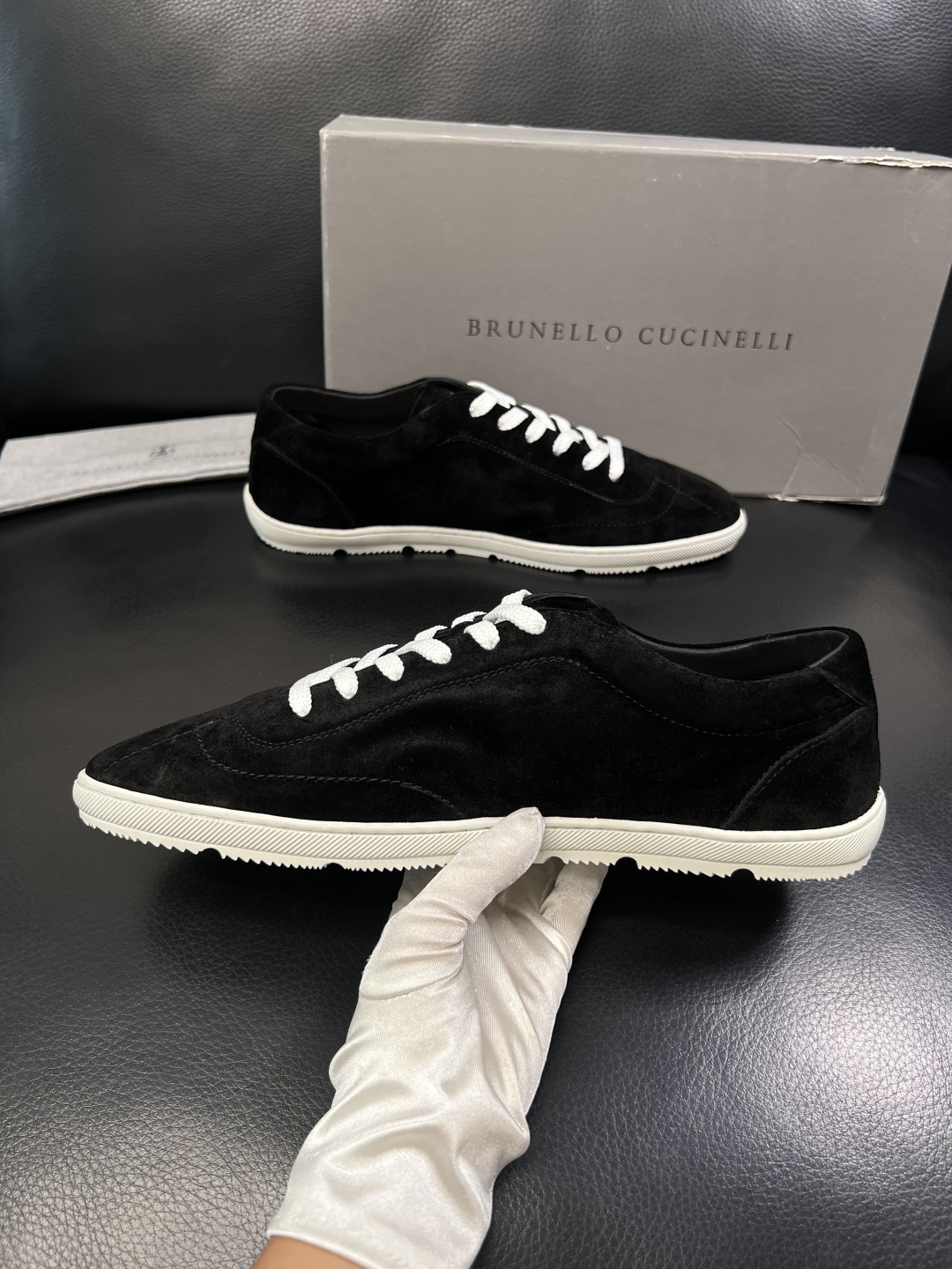 Brunello Cucinelli  高品质 顶级工艺品  BC  专柜同步原厂配置，意大利进口牛皮面