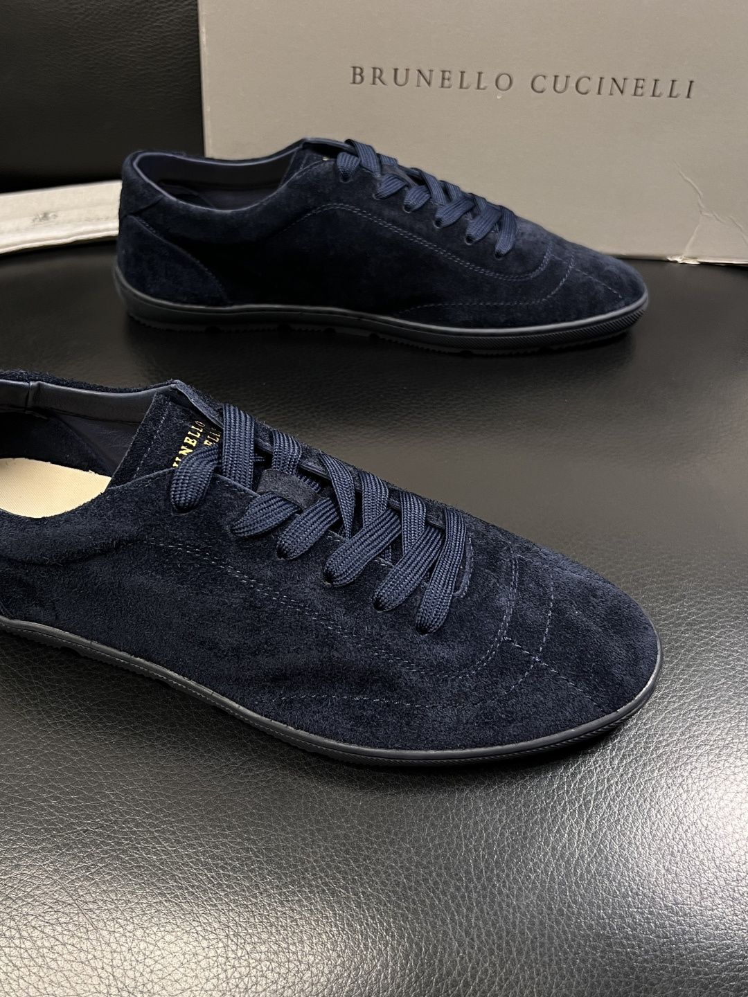 Brunello Cucinelli  高品质 顶级工艺品  BC  专柜同步原厂配置，意大利进口牛皮面