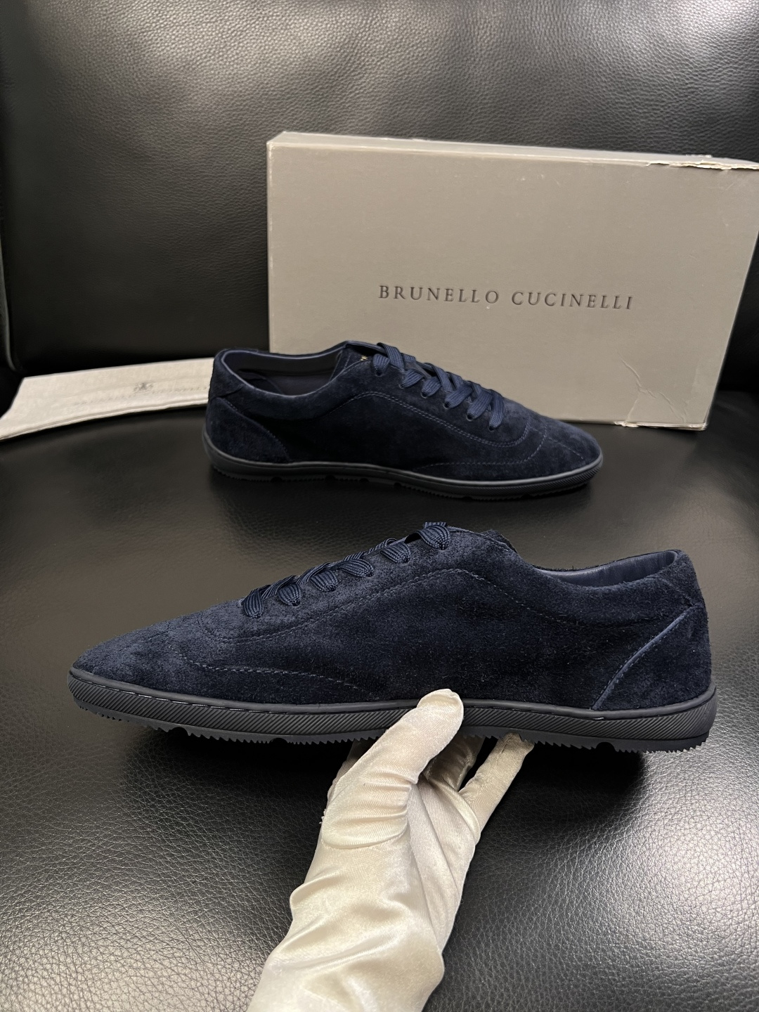 Brunello Cucinelli  高品质 顶级工艺品  BC  专柜同步原厂配置，意大利进口牛皮面