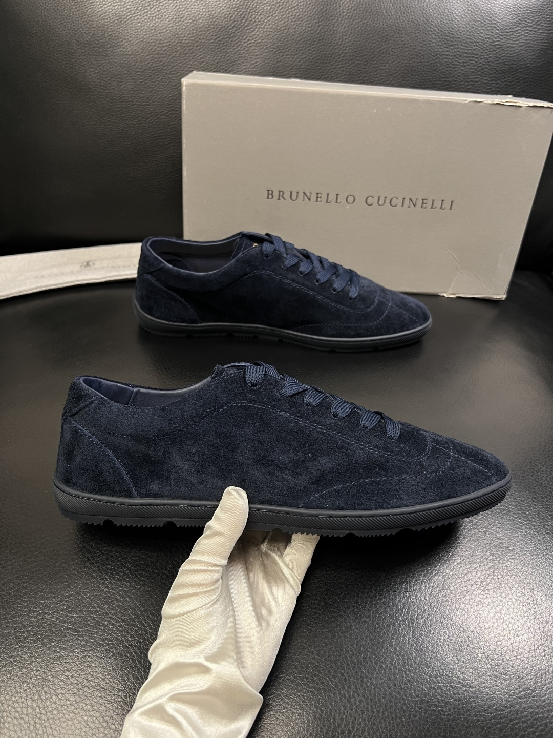 Brunello Cucinelli  高品质 顶级工艺品  BC  专柜同步原厂配置，意大利进口牛皮面