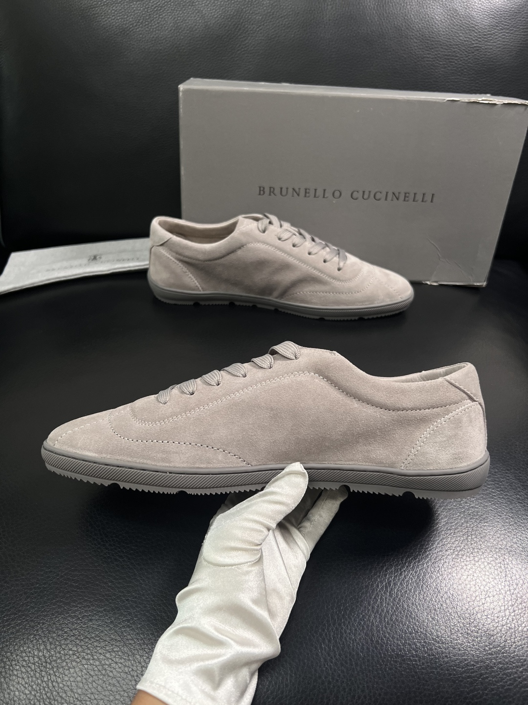 Brunello Cucinelli  高品质 顶级工艺品  BC  专柜同步原厂配置，意大利进口牛皮面