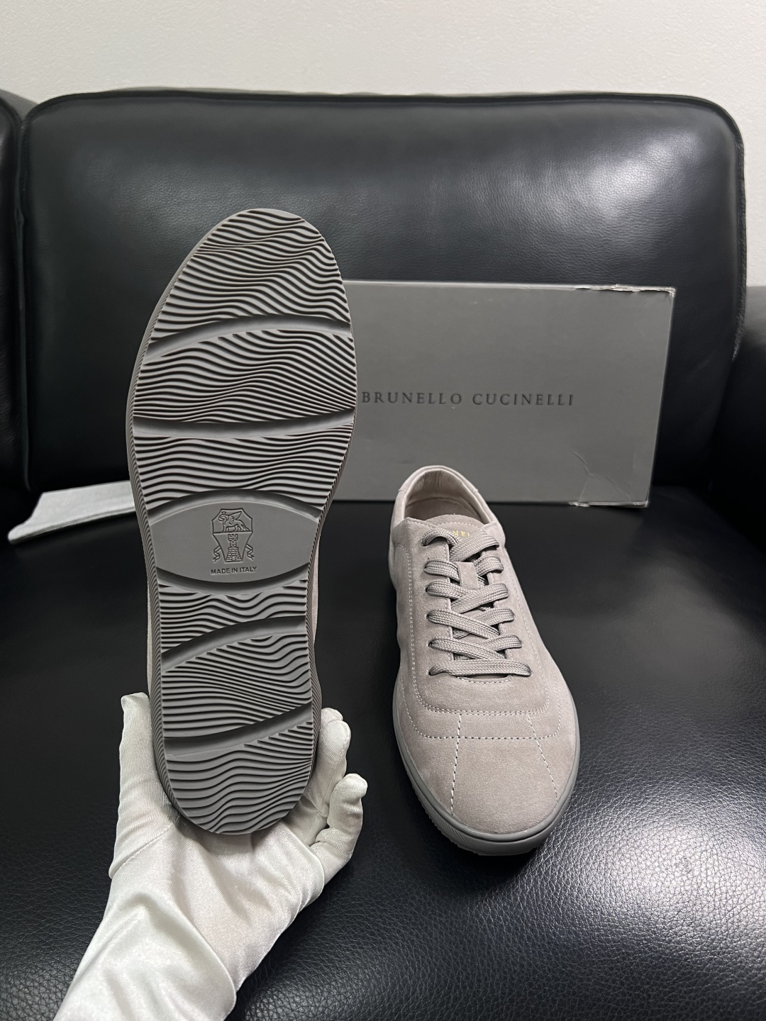 Brunello Cucinelli  高品质 顶级工艺品  BC  专柜同步原厂配置，意大利进口牛皮面
