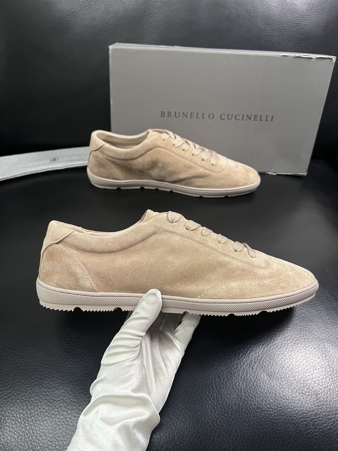 Brunello Cucinelli  高品质 顶级工艺品  BC  专柜同步原厂配置，意大利进口牛皮面