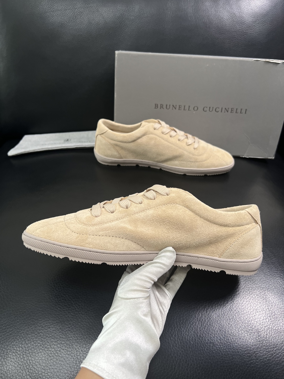Brunello Cucinelli  高品质 顶级工艺品  BC  专柜同步原厂配置，意大利进口牛皮面