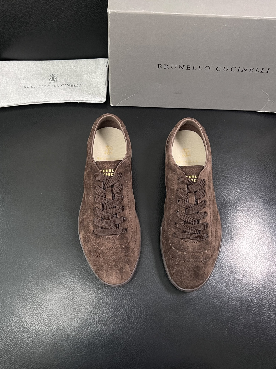 Brunello Cucinelli  高品质 顶级工艺品  BC  专柜同步原厂配置，意大利进口牛皮面