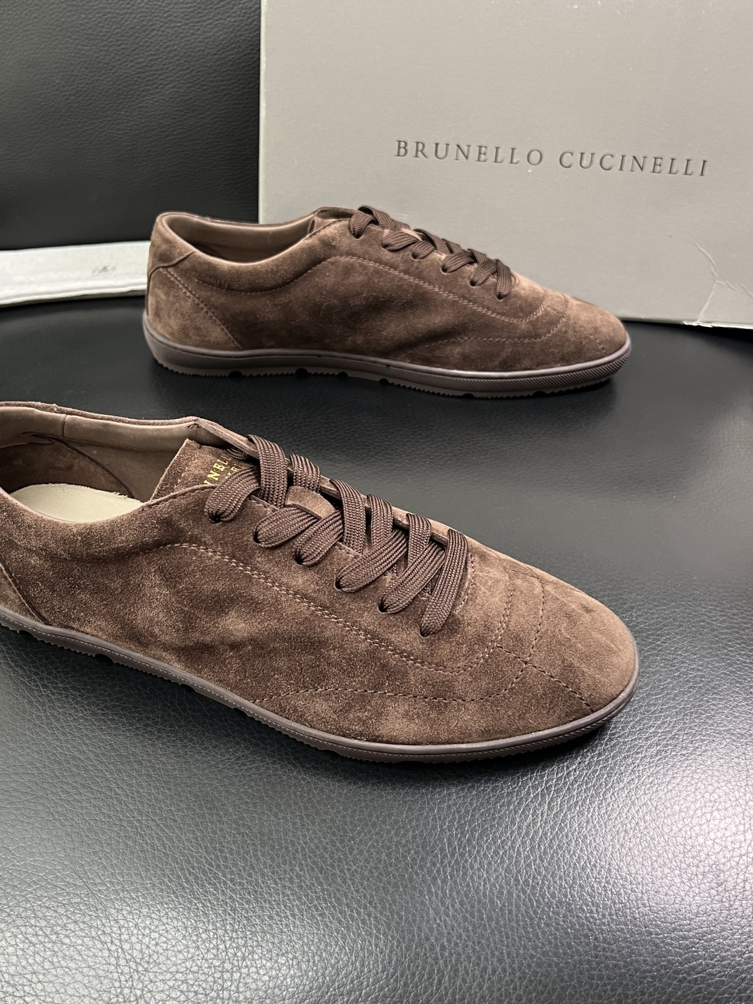 Brunello Cucinelli  高品质 顶级工艺品  BC  专柜同步原厂配置，意大利进口牛皮面