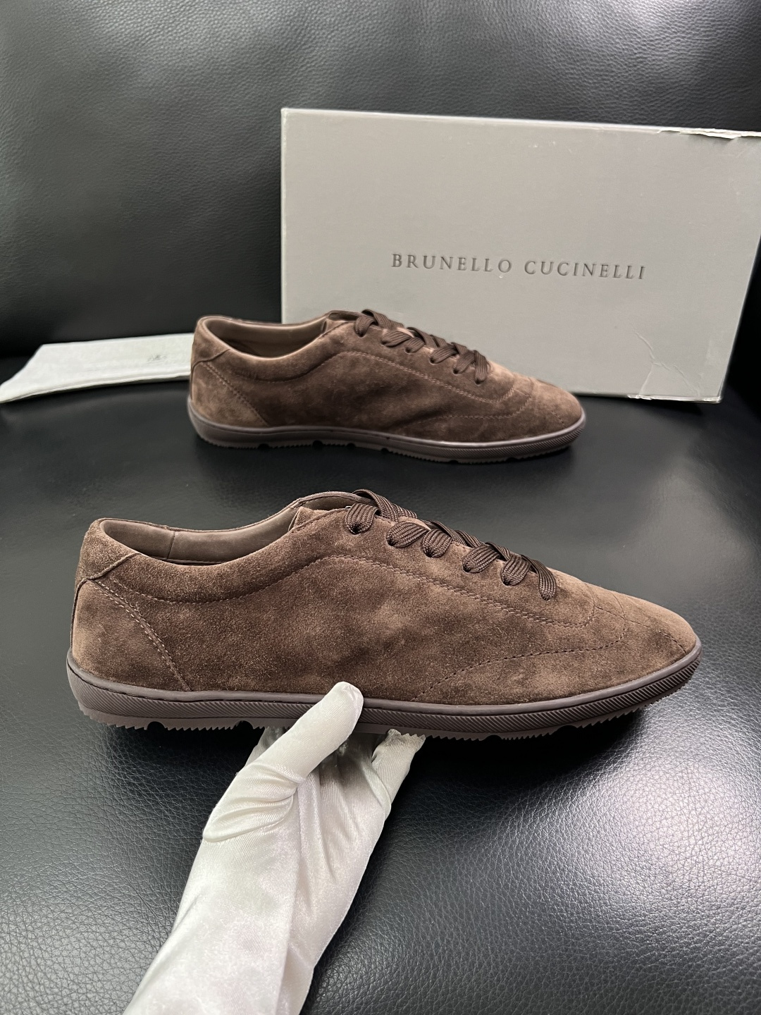 Brunello Cucinelli  高品质 顶级工艺品  BC  专柜同步原厂配置，意大利进口牛皮面