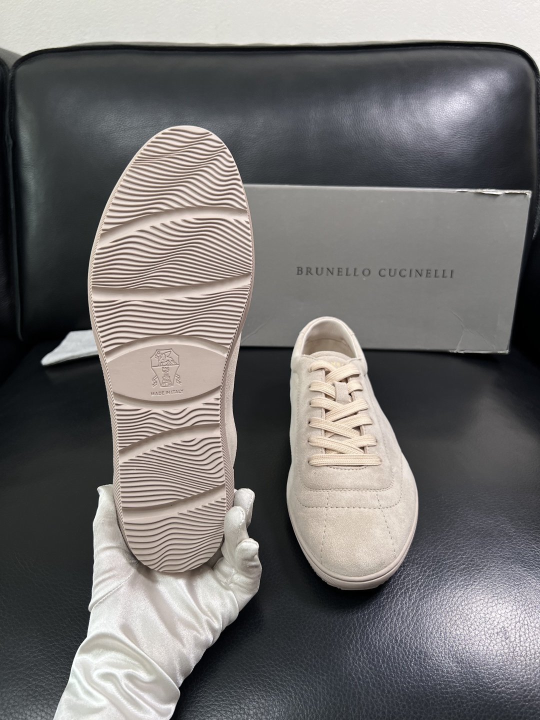 Brunello Cucinelli  高品质 顶级工艺品  BC  专柜同步原厂配置，意大利进口牛皮面