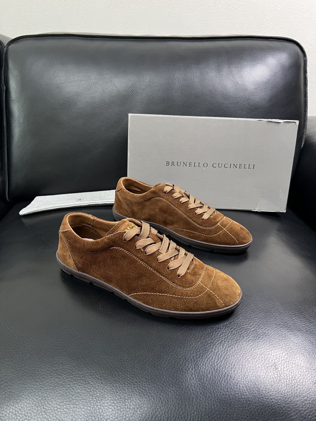 NO:886684,Brunello Cucinelli is a high-quality, top-quality handicraft. BC counters are equipped with original factory configurations. Cow leather lining imported from Italy, high-quality splicing and complex craftsmanship, breathable and comfortable. The original soles are super comfortable, original factory-made goods, code number 39-44 (customized 38 45), brunello cucinelli, cowhide19860909Brunello Cucinelli 高品质 顶级工艺品 BC 专柜同步原厂配置,意大利进口牛皮面料牛内里垫,高品质拼接复杂工艺,透气舒适 鞋底原厂特供原版底超级舒适,原厂跟单货,码数 39-44(订做38 45 ),,brunello cucinelli,cowhide,Men's shoes