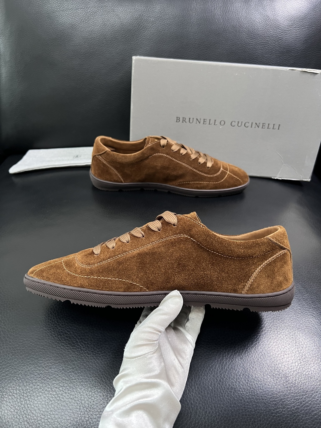 Brunello Cucinelli  高品质 顶级工艺品  BC  专柜同步原厂配置，意大利进口牛皮面
