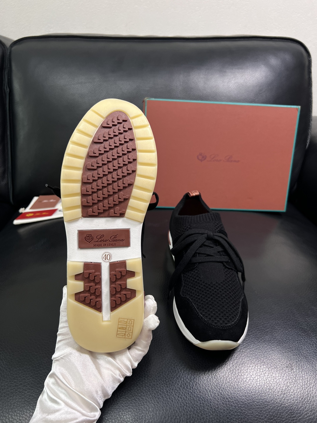 Loro Piana  高品质  顶级工艺品  诺悠翩雅  新品专柜同步原厂配置，鞋面意大利进口飞织牛皮