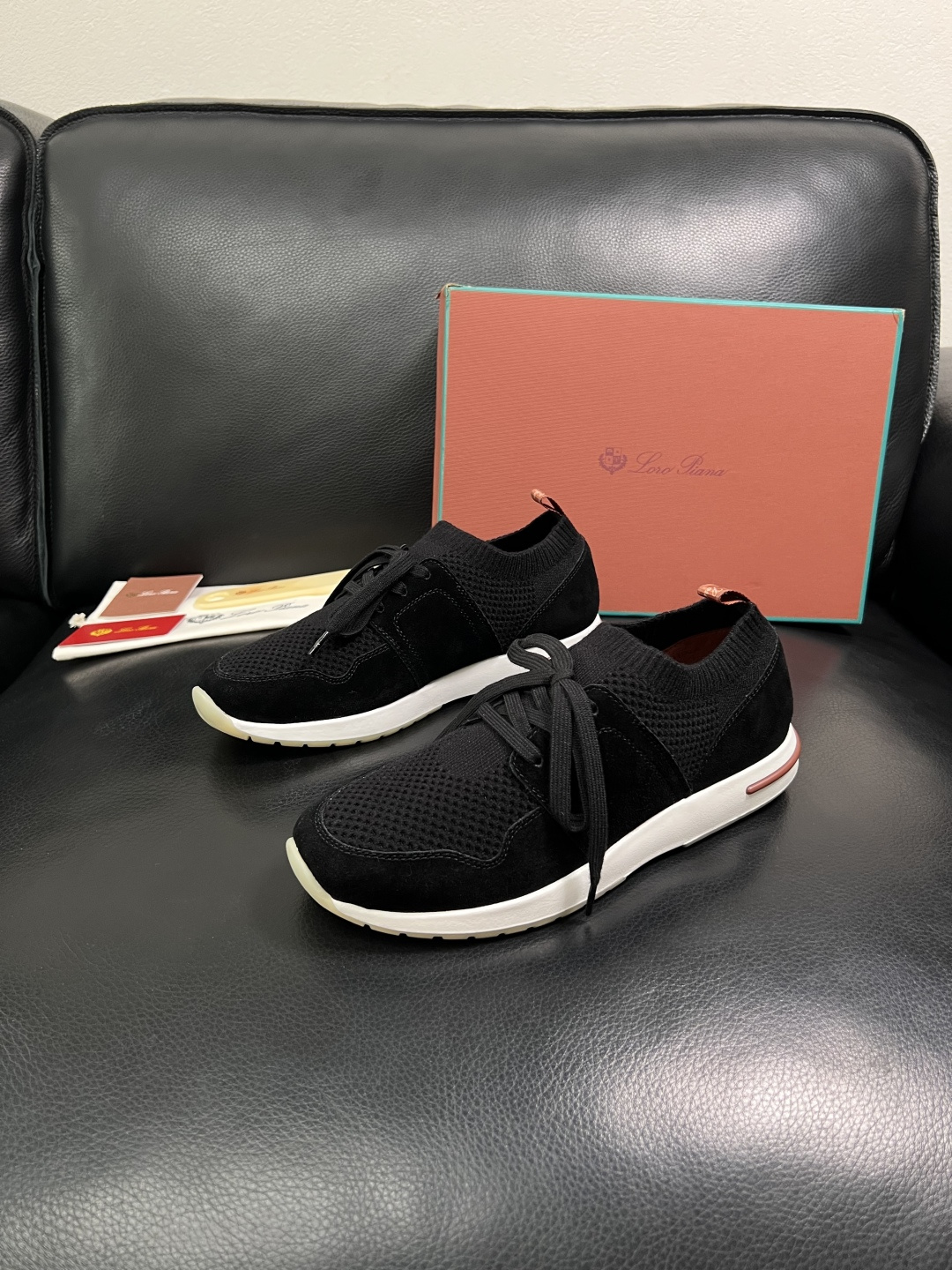 Loro Piana  高品质  顶级工艺品  诺悠翩雅  新品专柜同步原厂配置，鞋面意大利进口飞织牛皮
