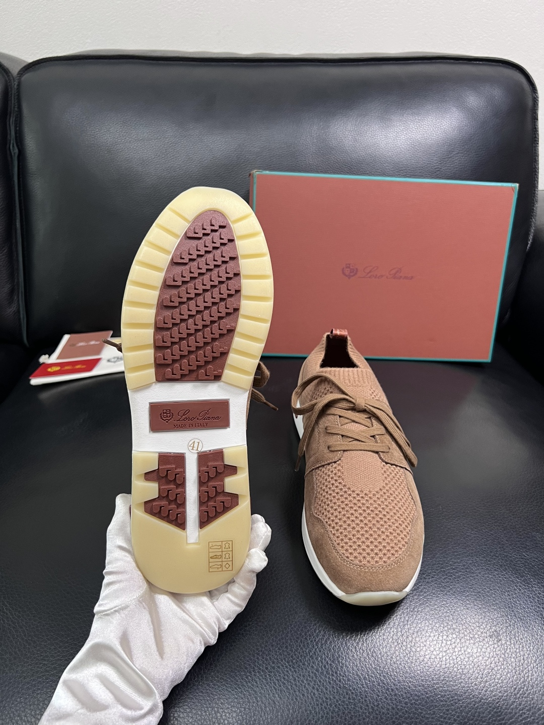 Loro Piana  高品质  顶级工艺品  诺悠翩雅  新品专柜同步原厂配置，鞋面意大利进口飞织牛皮