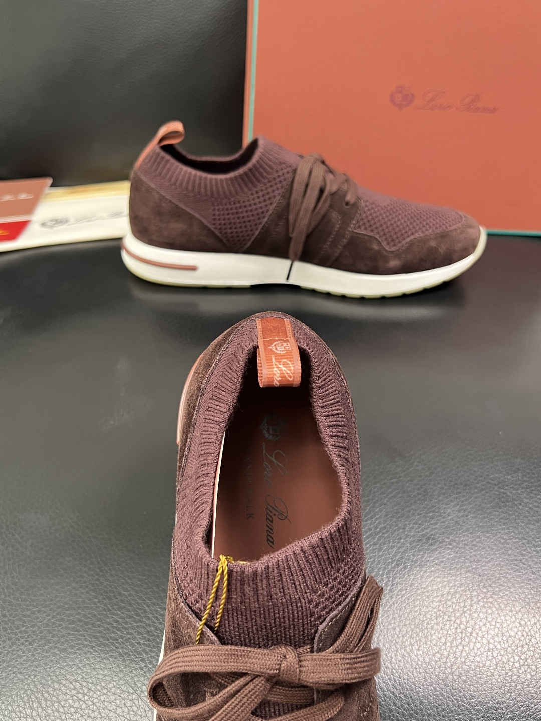 Loro Piana  高品质  顶级工艺品  诺悠翩雅  新品专柜同步原厂配置，鞋面意大利进口飞织牛皮