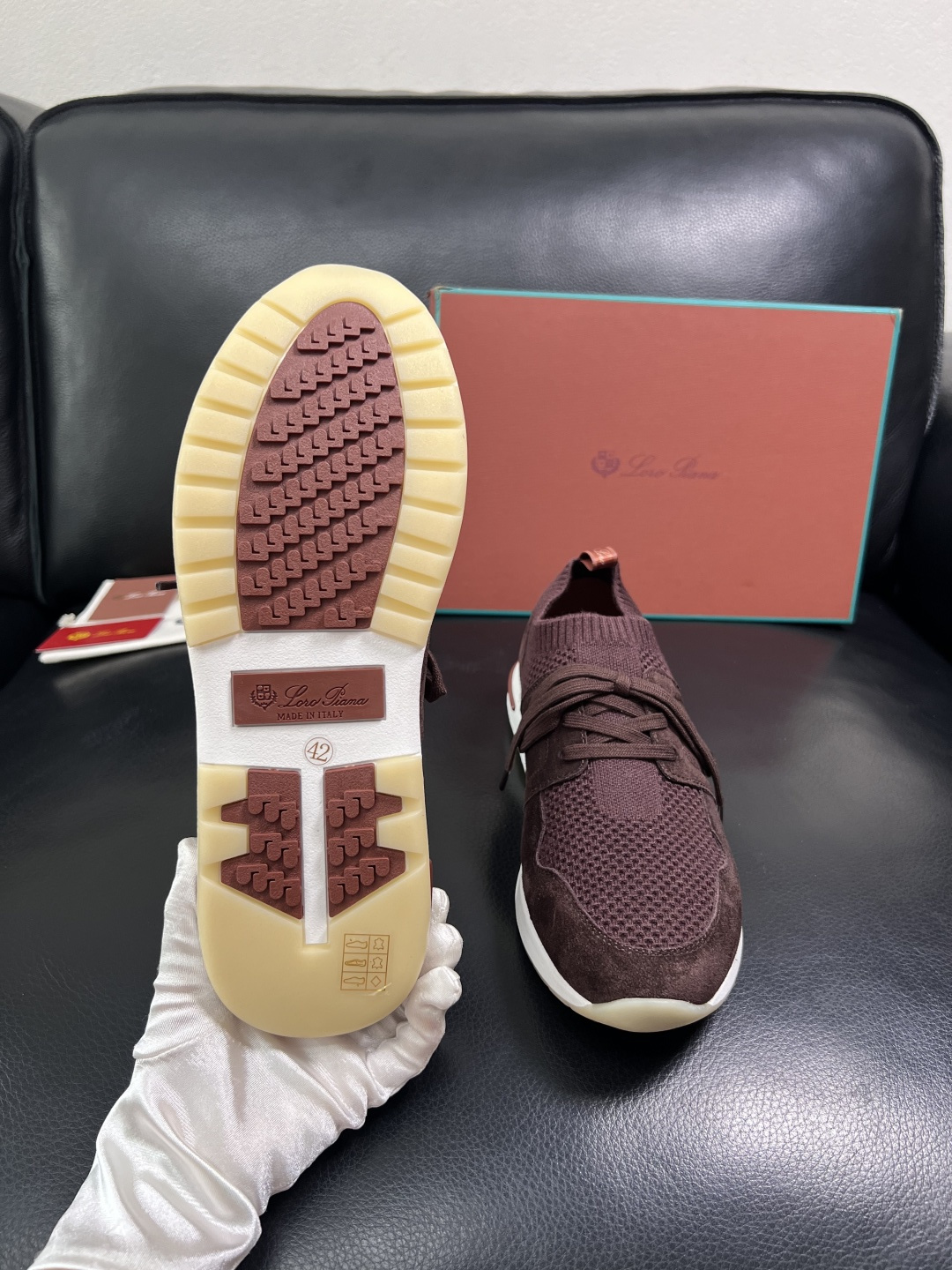 Loro Piana  高品质  顶级工艺品  诺悠翩雅  新品专柜同步原厂配置，鞋面意大利进口飞织牛皮