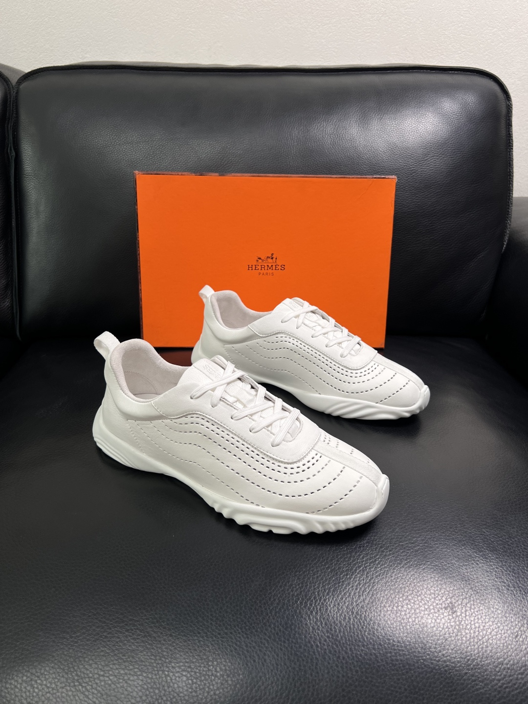 Hermes  高品质  顶级工艺品  爱马仕 专柜同步发售原厂配置，意大利进口原版牛皮面料，高品质拼接