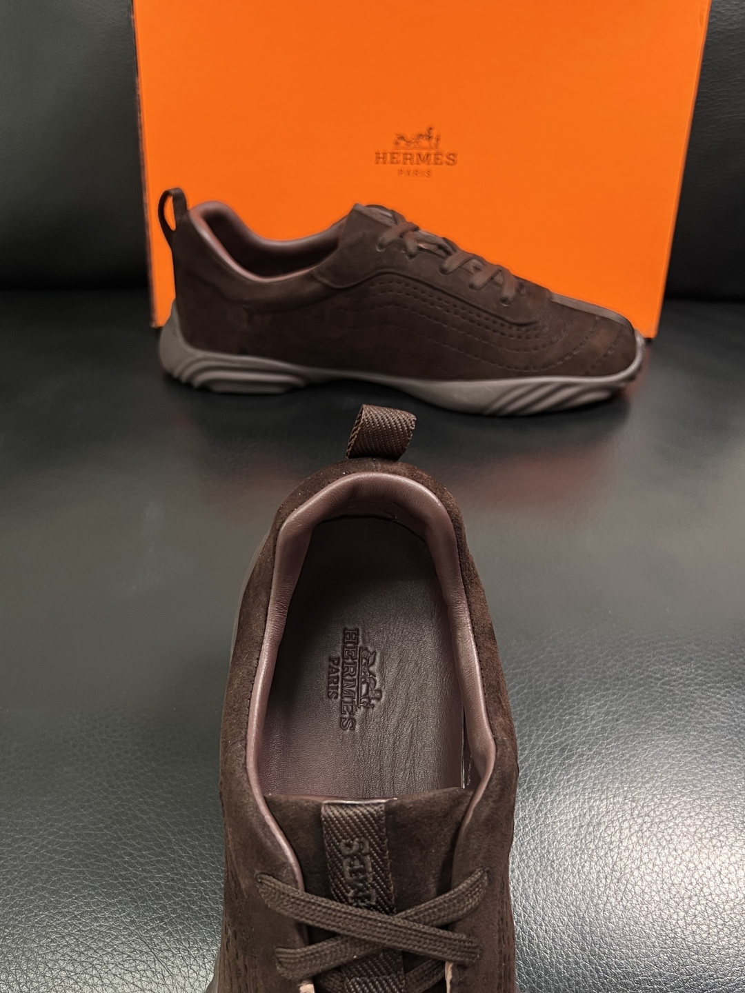 Hermes  高品质  顶级工艺品  爱马仕 专柜同步发售原厂配置，意大利进口原版牛皮面料，高品质拼接