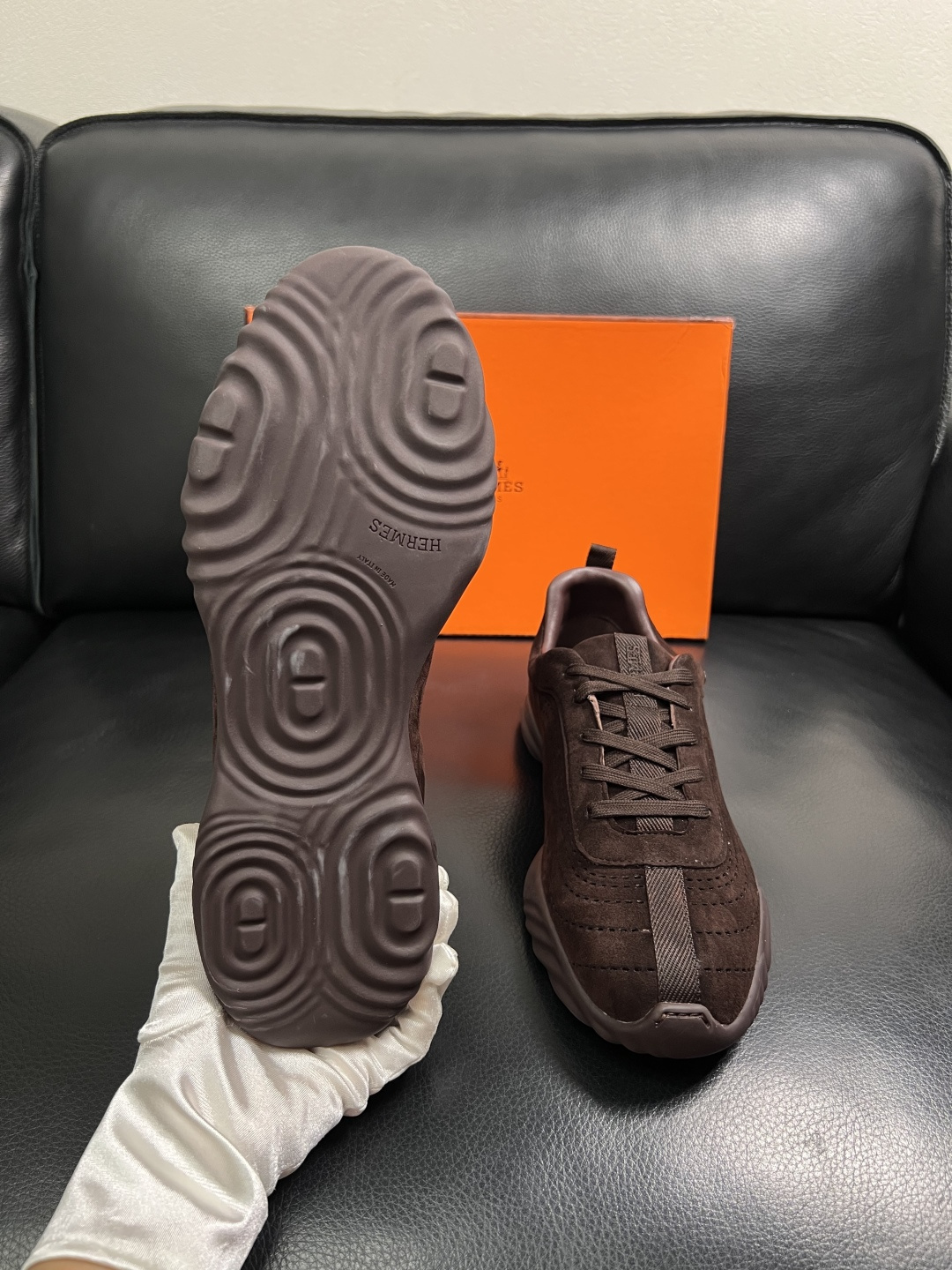 Hermes  高品质  顶级工艺品  爱马仕 专柜同步发售原厂配置，意大利进口原版牛皮面料，高品质拼接