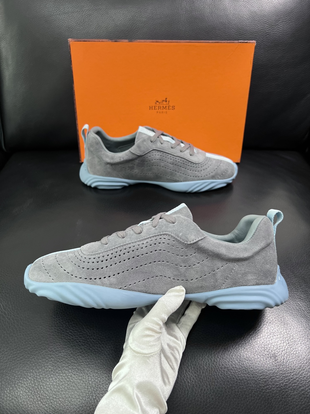 Hermes  高品质  顶级工艺品  爱马仕 专柜同步发售原厂配置，意大利进口原版牛皮面料，高品质拼接