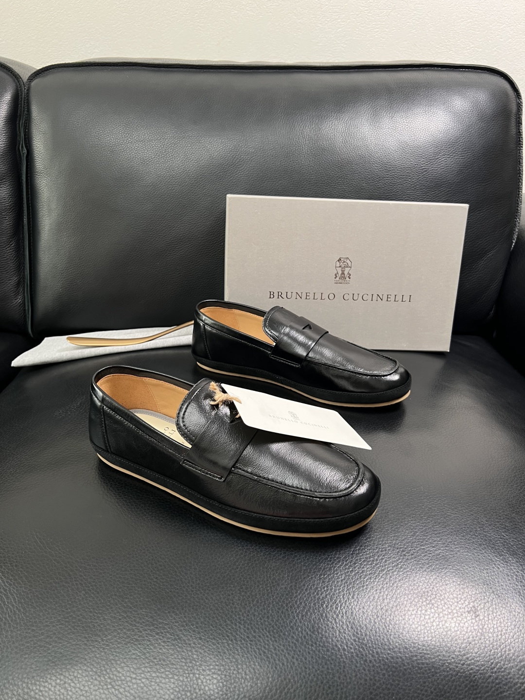 Brunello Cucinelli  高品质 顶级工艺品  BC  专柜同步原厂配置，意大利进口牛皮面