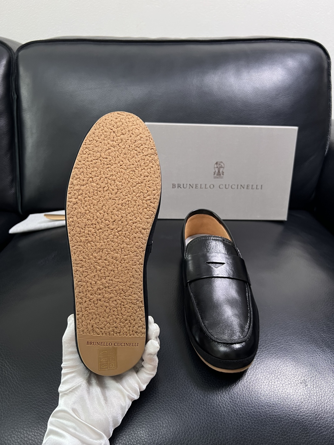 Brunello Cucinelli  高品质 顶级工艺品  BC  专柜同步原厂配置，意大利进口牛皮面