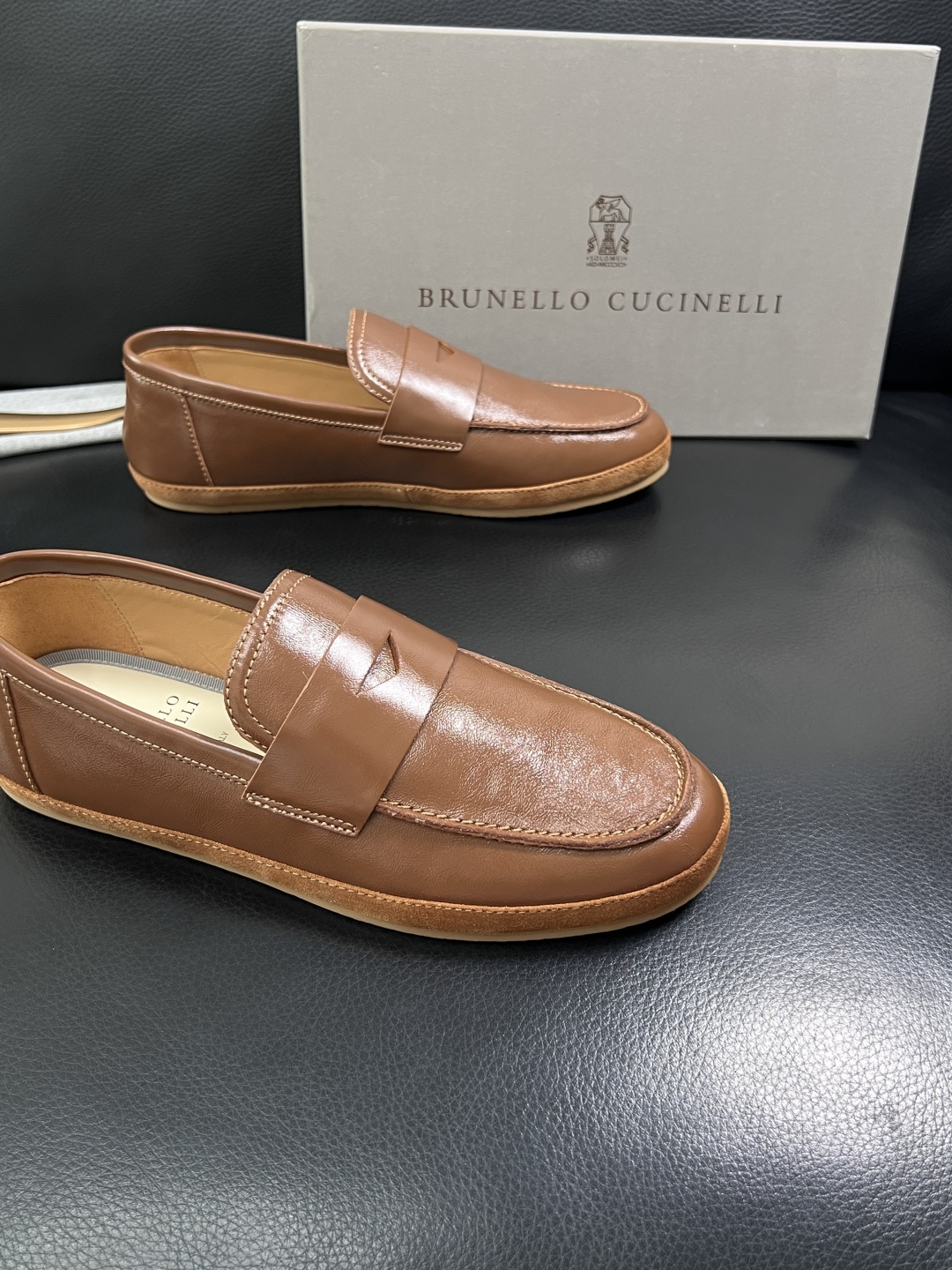 Brunello Cucinelli  高品质 顶级工艺品  BC  专柜同步原厂配置，意大利进口牛皮面